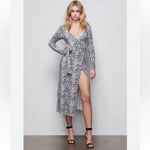 Good American Black & White Snake Print The Runaround Wrap Dress